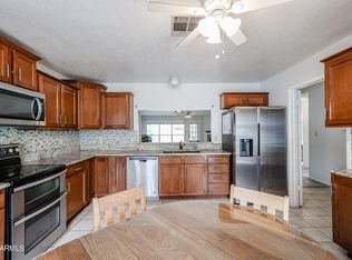 1504 W Cheyenne Dr, Chandler, AZ 85224