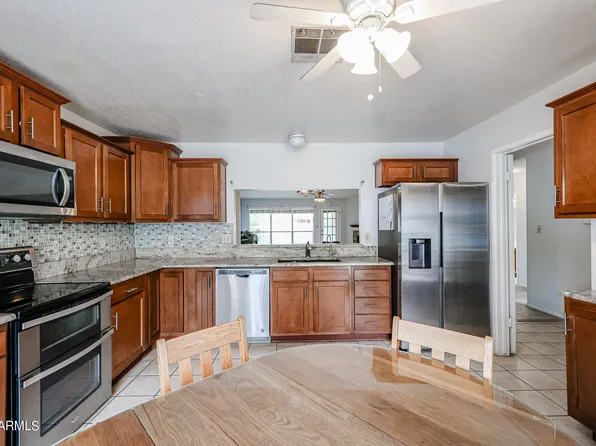 1504 W CHEYENNE Drive, Chandler, AZ 85224