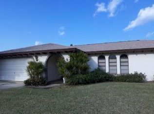 451 E Amherst Cir, Satellite Beach, FL 32937
