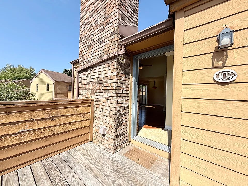 3440 S Delaware Ave #104