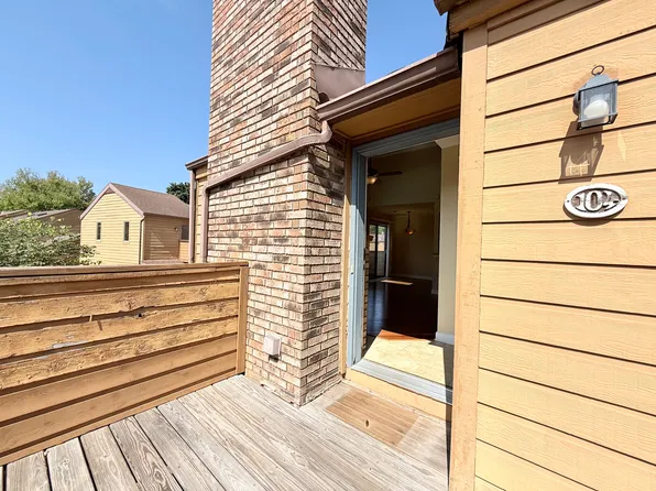 3440 S Delaware Ave APT 104, Springfield, MO 65804