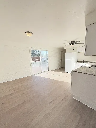 3 bed, 1300 sqft, $1,450 — Photo 3