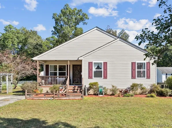 4757 Clopton Dr, Hayes, VA 23072