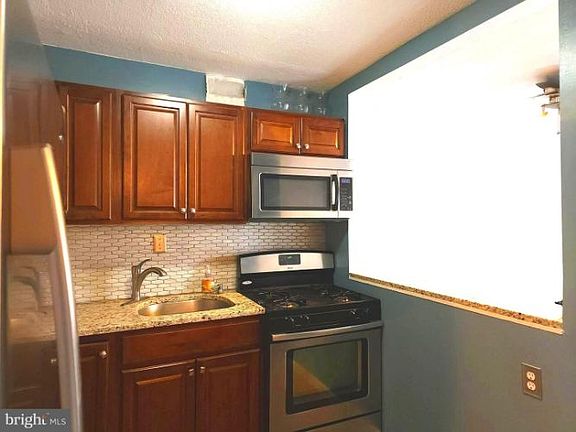 3rd image of 4600 S Four Mile Run Dr APT 711
