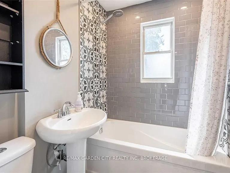 96 Beechwood Ave — Photo 22