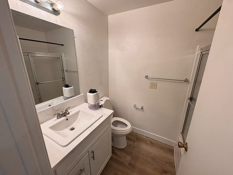 181 Streamwood — Photo 5