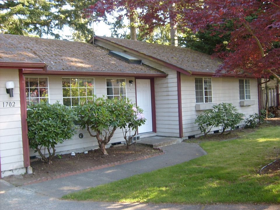 1st image of 1702 Carpenter Ct SE
