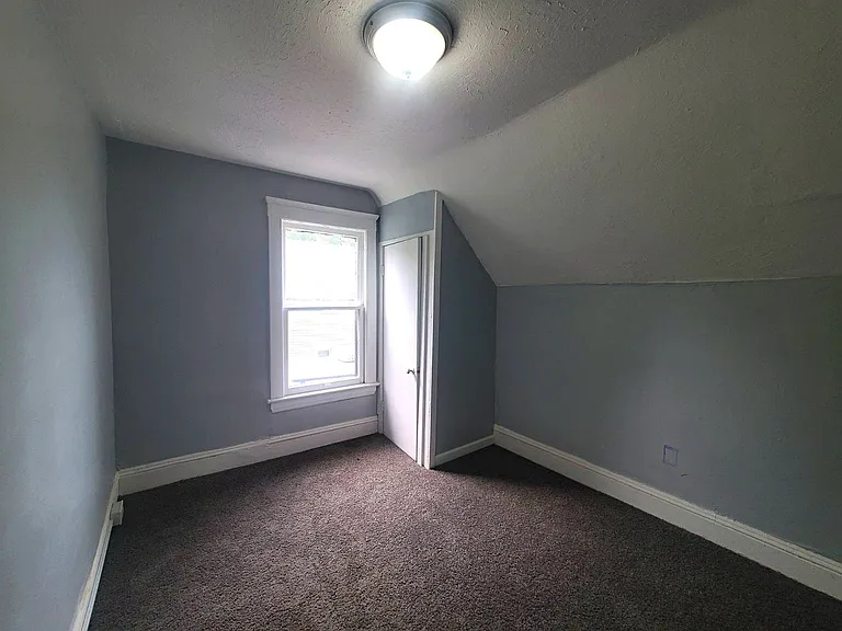 7315 Guthrie Ave — Photo 3