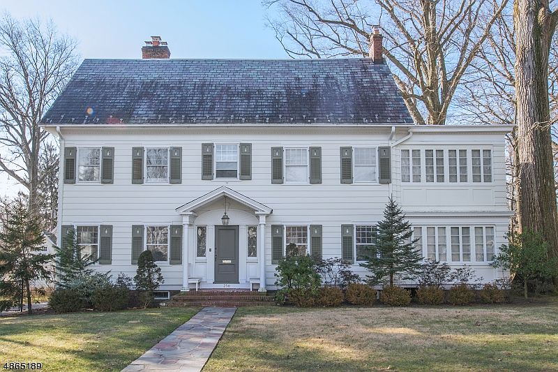 1st image of 250 Irving Ave