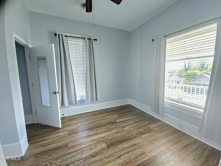 1001 Virginia Ave #2 — Photo 12
