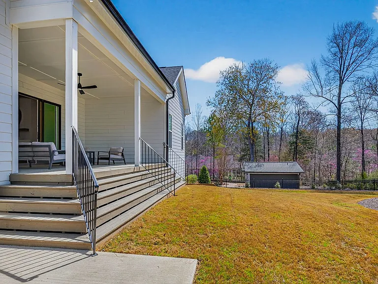 210 Lookout Rdg — Photo 40