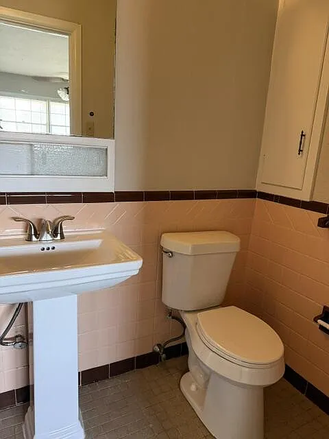 4 bed, 3.0 bath, 3606 sqft, $2,600 — Photo 4