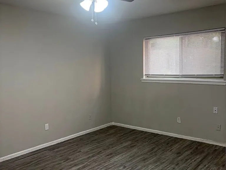 Fairway Apartments — Photo 61