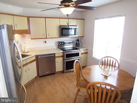5th image of 907 Chesney Ln