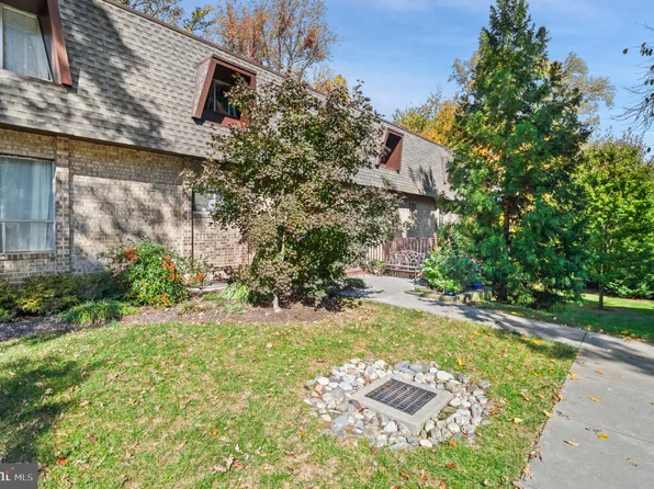 11616 Vantage Hill Rd Unit 2C, Reston, VA 20190