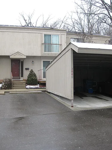 1446 Oakbrook E Photo 1 1446 Oakbrook E Photo 1