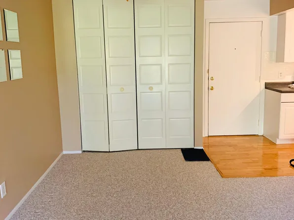 1601 N Innsbruck Dr NE #235, Fridley, MN 55432