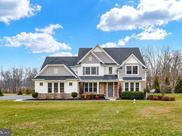 7186 Sterling Rd, Harrisburg, PA 17112