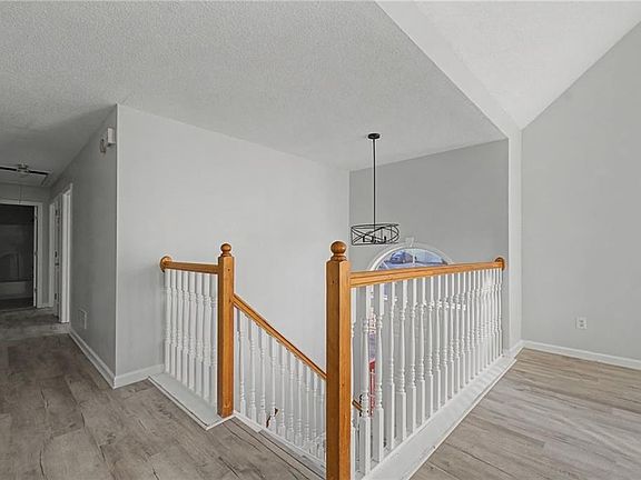 4th image of 4244 Akins Ridge Ln