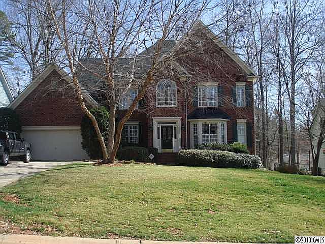 1st image of 119 Riverwood Dr