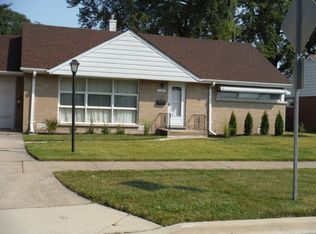 1137 Portsmouth Ave, Westchester, IL 60154