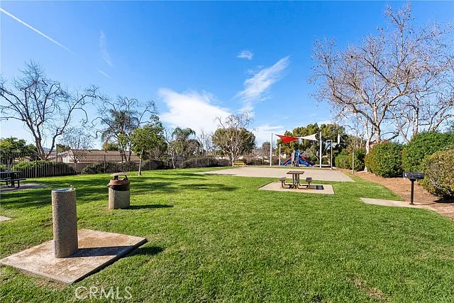 1326 Linsay Pl — Photo 27