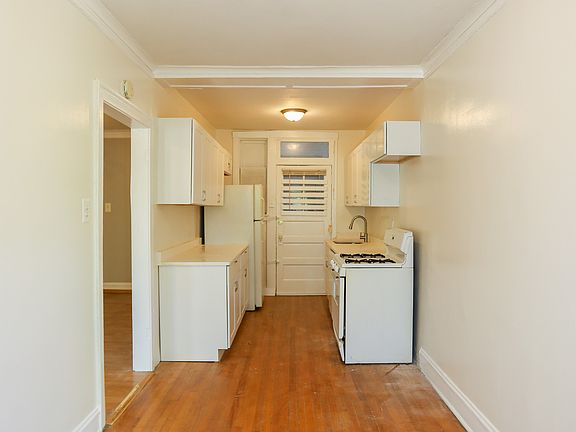 4th image of 5063 N Glenwood Ave APT 3B