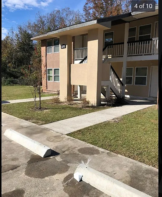 2 bed, 700 sqft, $875 — Photo 3
