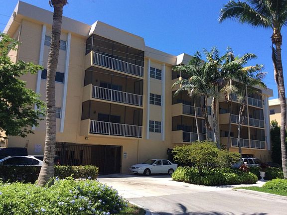 4th image of 2620 NE 135th St APT 430