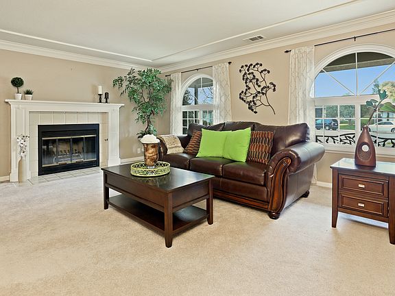 4th image of 1717 Windjammer Ct