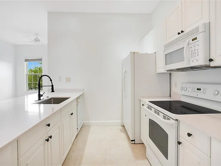 1470 Lake Baldwin Ln #C — Photo 6