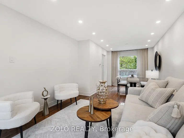272 Elman Cres — Photo 9