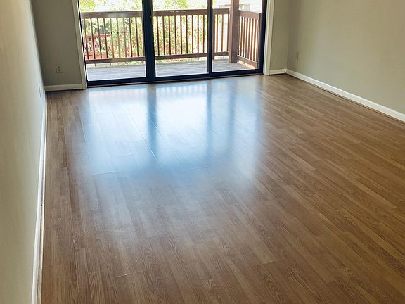 2nd image of 208 Skyhill Rd APT 5