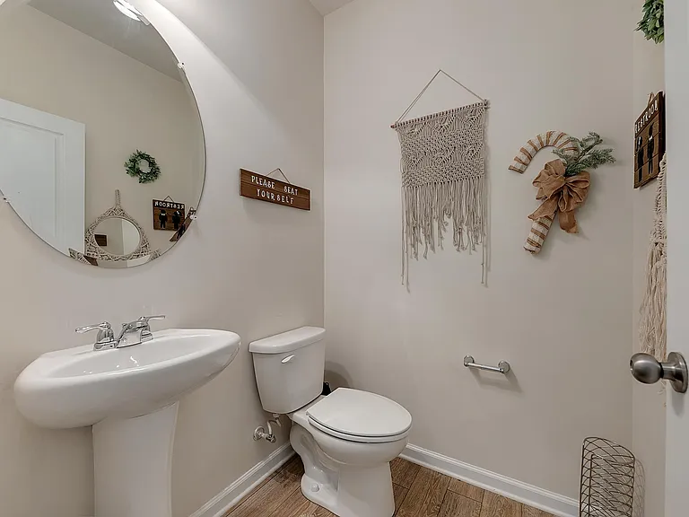441 Timberleaf Rd — Photo 5