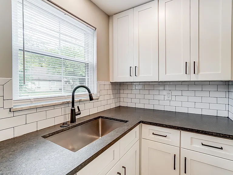 1545 King Ave #B — Photo 7