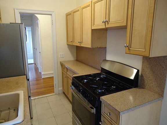 4th image of 73-20 Austin St #6R
