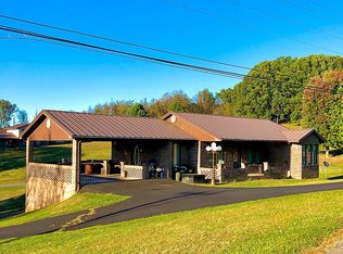 425 Midway Rd, Pounding Mill, VA 24637