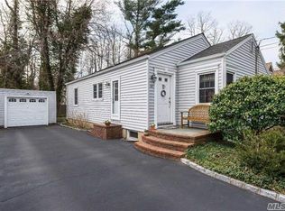 44 Hernan Ave, Locust Valley, NY 11560