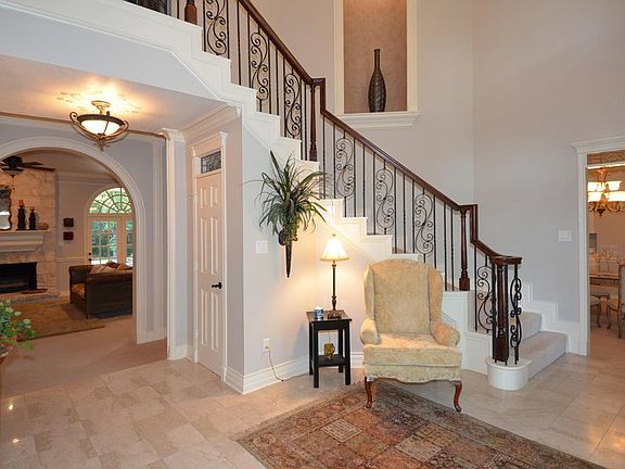2nd image of 2211 Long Valley Dr