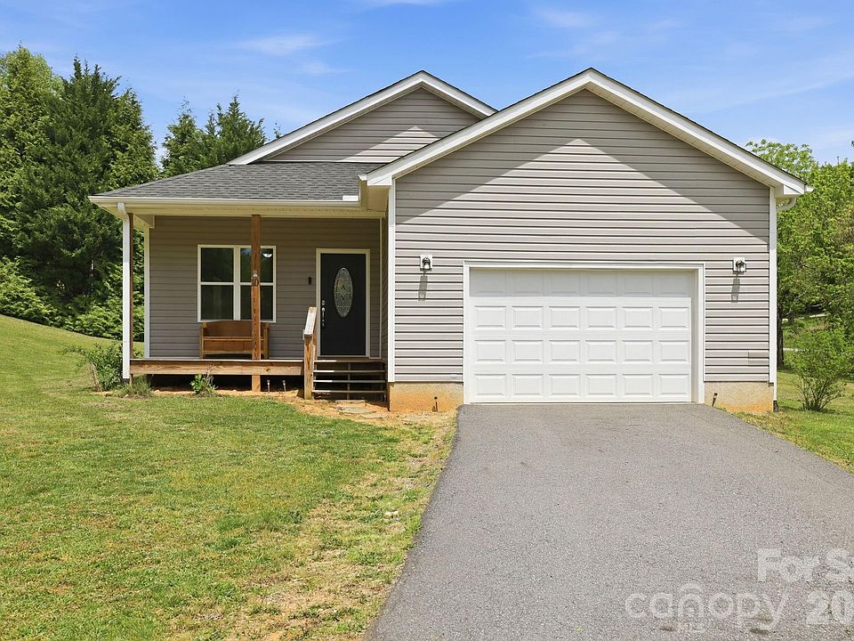 1st image of 10 Scarlett Ridge Dr