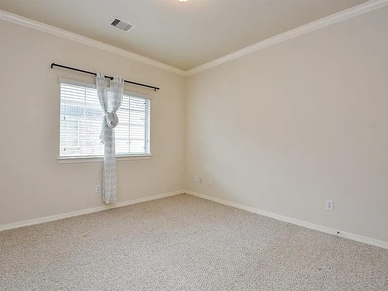 3206 Holly Crossing Dr — Photo 26