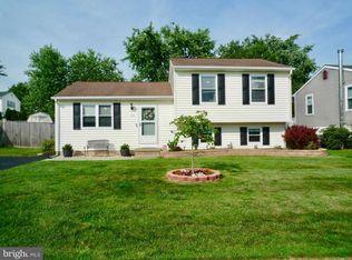 14 Hunting Ridge Rd, Newark, DE 19702