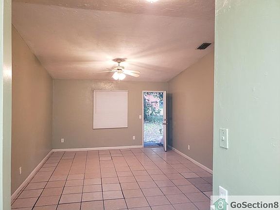 3rd image of 4117 Lorenzo Ct APT 3
