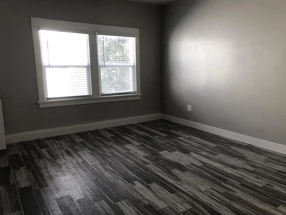 635 Elm Ave #7