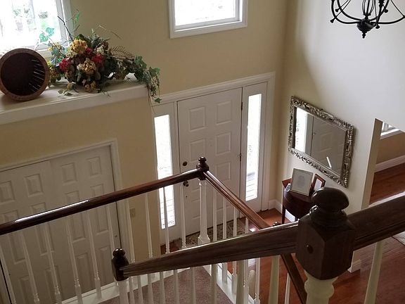4th image of 21 Amity Pointe Ct