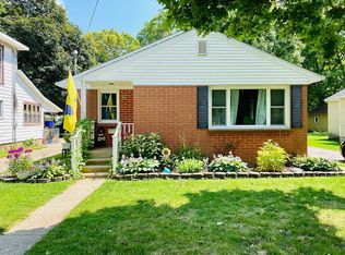 97 Walnut St, Coldwater, MI 49036