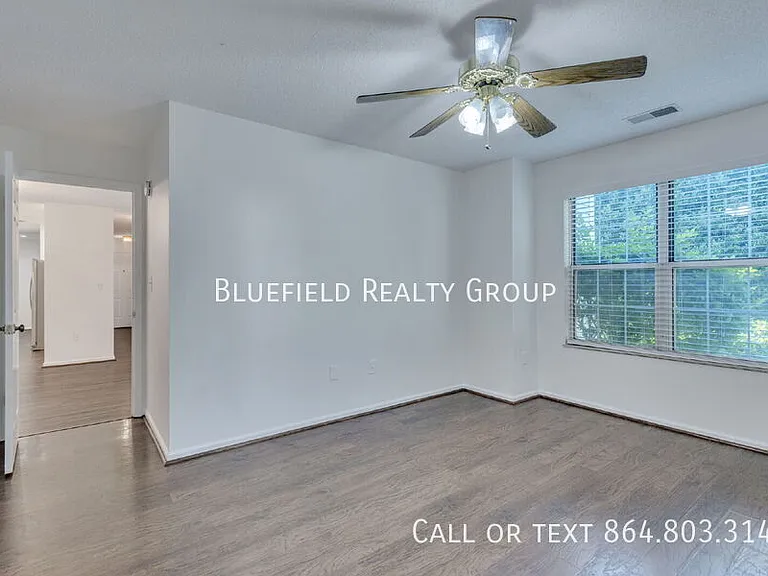 4614 Old Spartanburg Rd #15 — Photo 15
