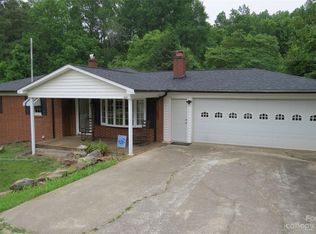 309 S 8th Ave, Maiden, NC 28650