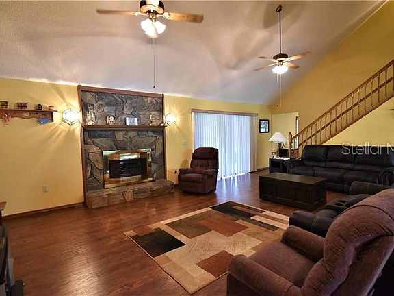 5th image of 8536 Pinecone Dr