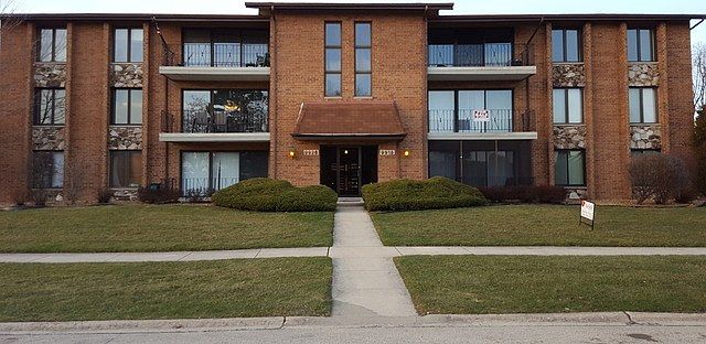 1st image of 9918 Shady Ln #5806